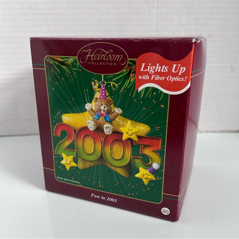Carlton Cards Heirloom Collection FUN IN 2003 lights up with Fiber Optics